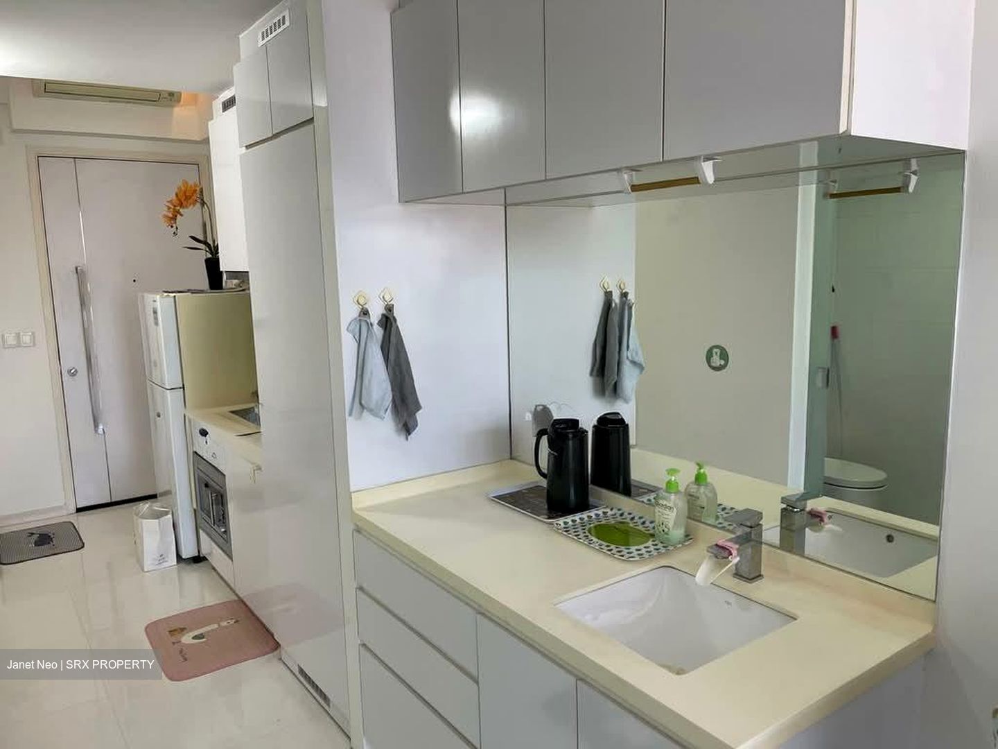 #1 Suites (D14), Apartment #558253171